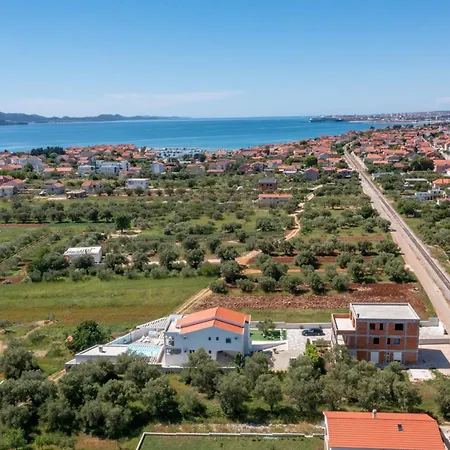 ヴィラ Lalic Gallery By Adriaticluxuryvillas ザダル